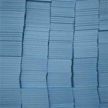 距外墻內表面周邊2米范圍內鋪擠塑板保溫層